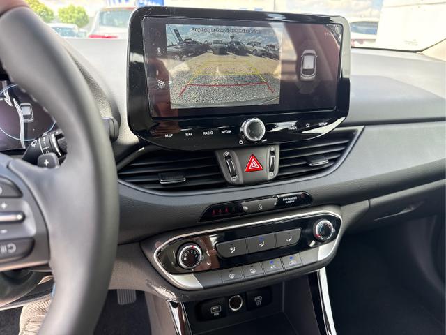 Hyundai / i30 / Grau /  /  / 