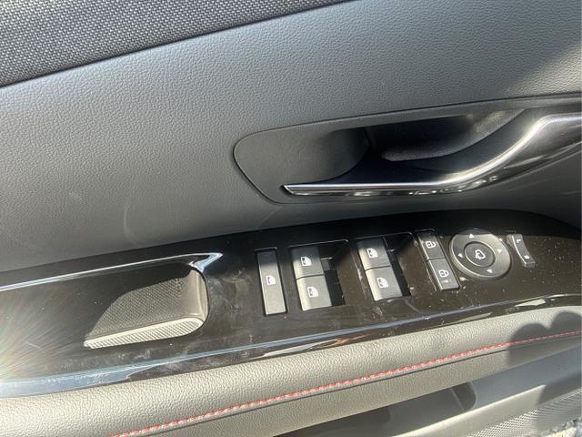 Hyundai / TUCSON / Grau /  /  / 