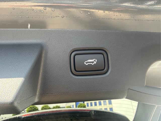 Hyundai / TUCSON / Grau /  /  / 