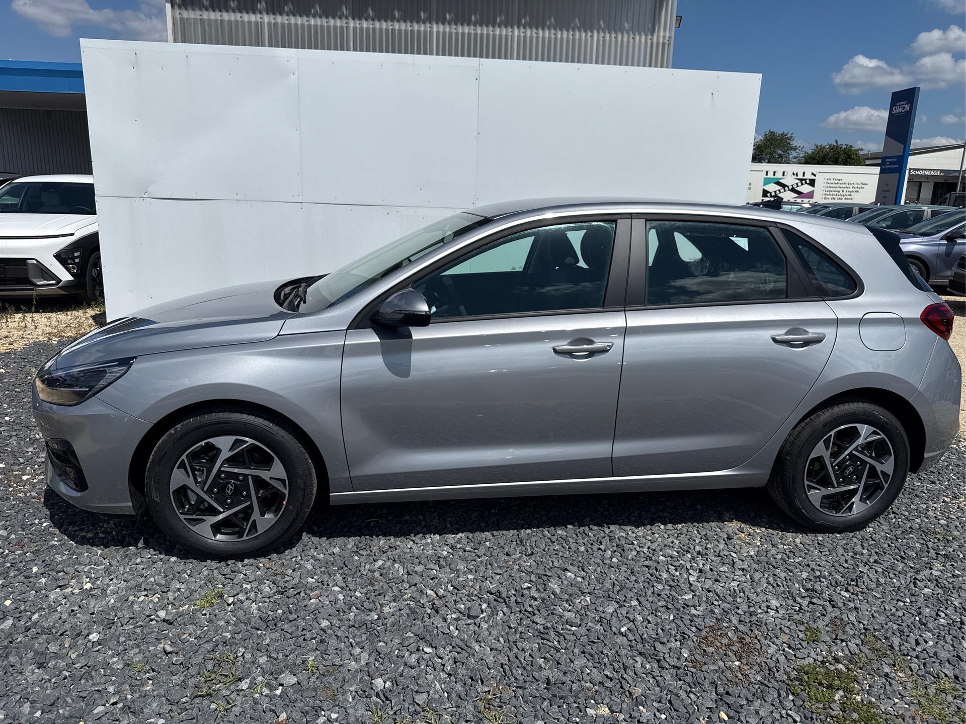 Hyundai / i30 / Grau /  /  / 