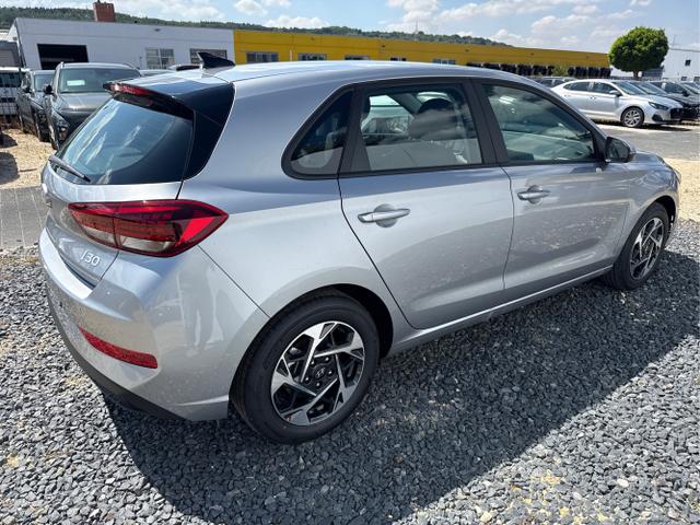 Hyundai / i30 / Grau /  /  / 