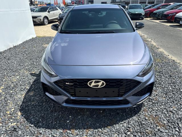 Hyundai / i30 / Grau / / / 