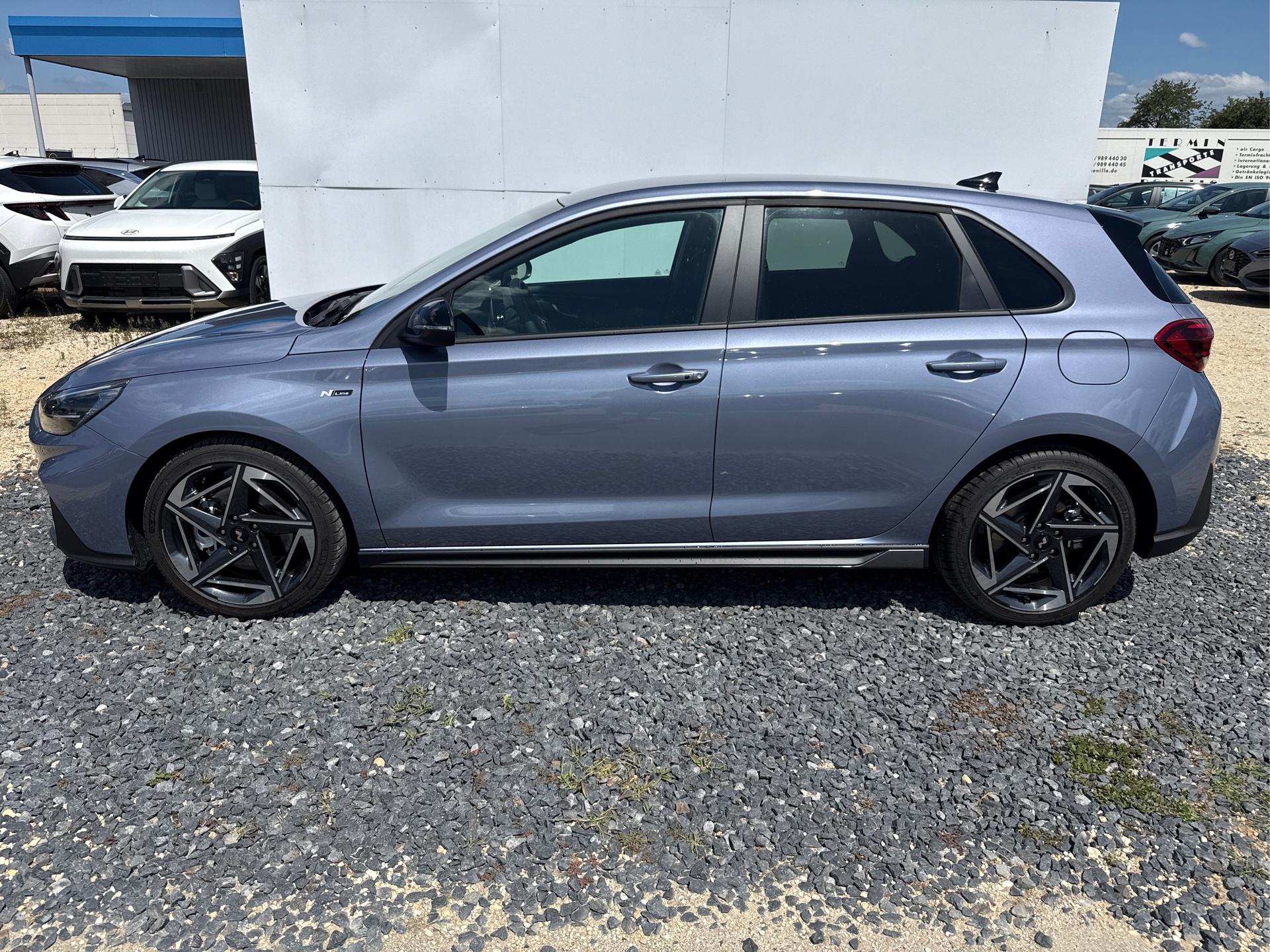 Hyundai / i30 / Grau /  /  / 