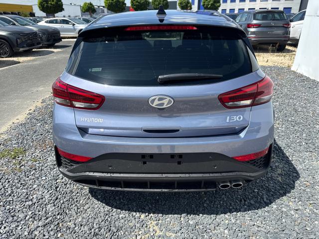Hyundai / i30 / Grau / / / 