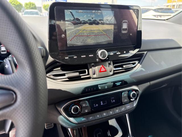 Hyundai / i30 / Grau / / / 