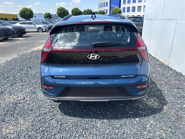 Hyundai / BAYON / Grau / / / 