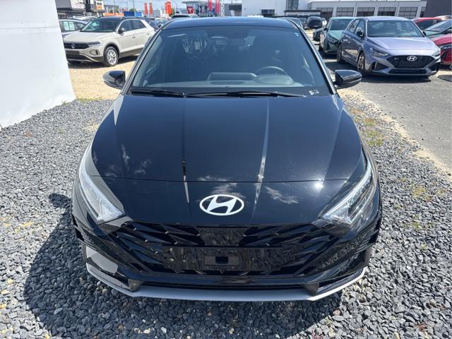 Hyundai / i20 / Grau / / / 