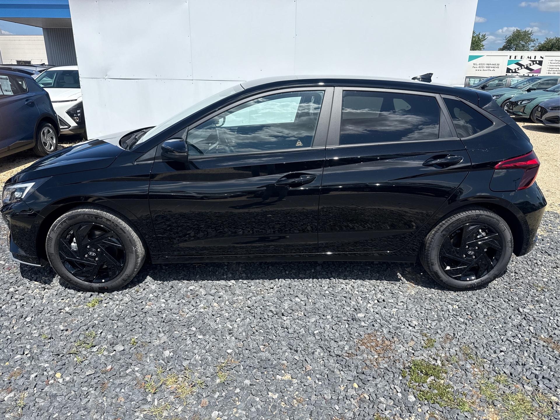 Hyundai / i20 / Grau /  /  / 
