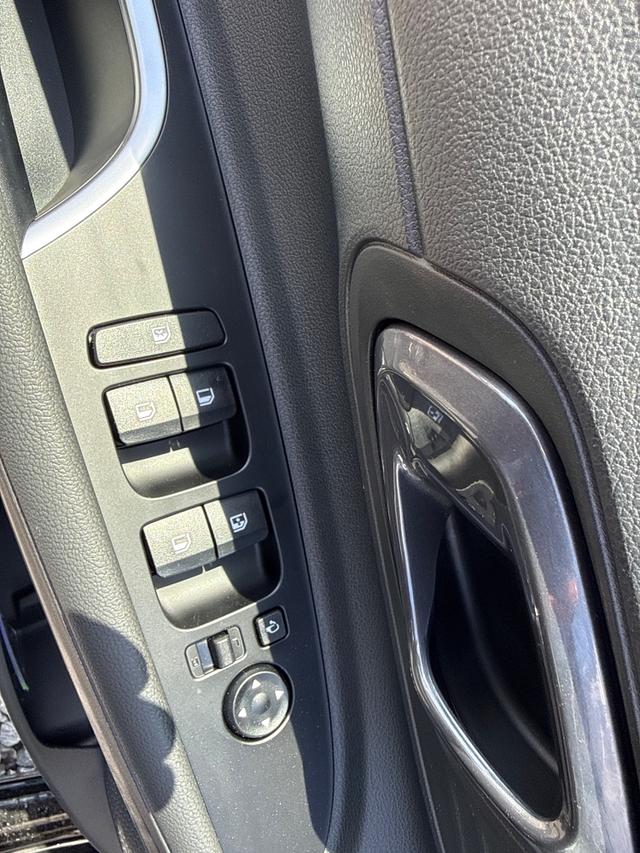 Hyundai / i20 / Grau /  /  / 