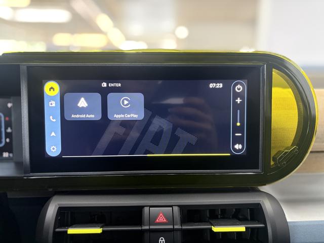 Fiat Panda La Prima AUT SHZ NAVI PDC v+h RFK 