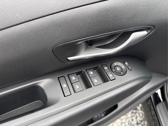 Hyundai / TUCSON / Grau /  /  / 