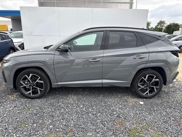 Hyundai / TUCSON / Grau / / / 