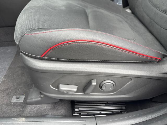 Hyundai / TUCSON / Grau /  /  / 