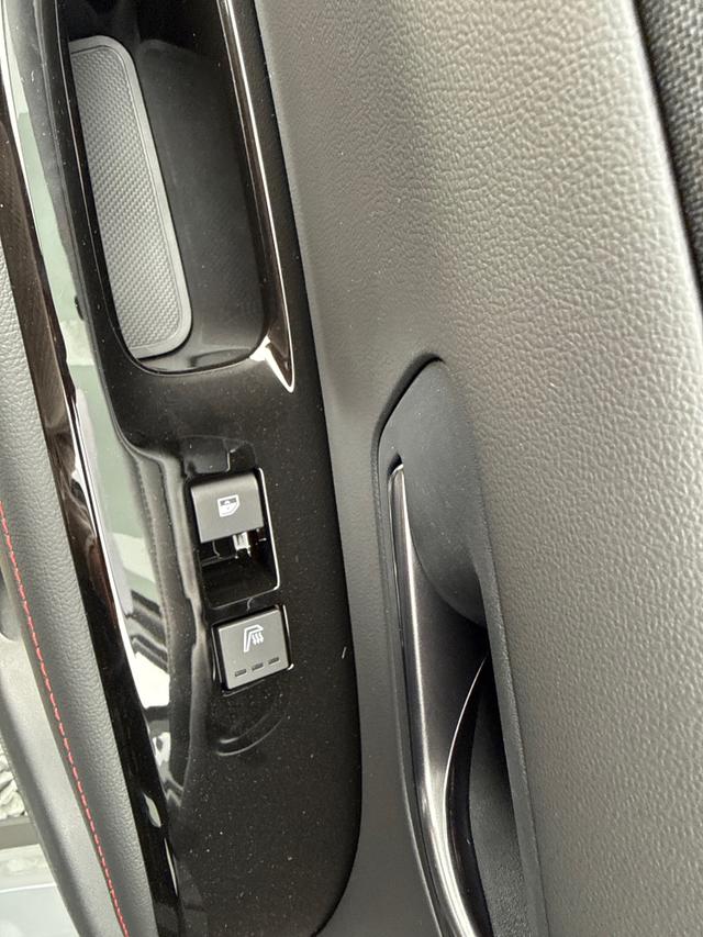 Hyundai / TUCSON / Grau /  /  / 