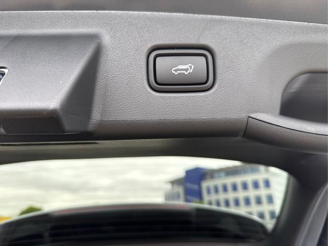 Hyundai / TUCSON / Grau /  /  / 