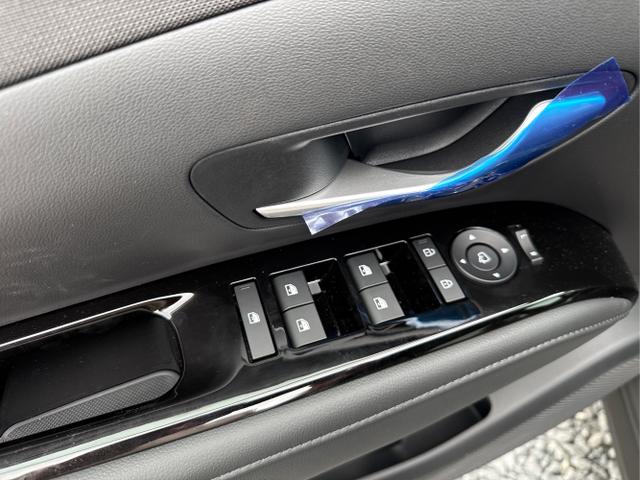 Hyundai / TUCSON / Grau /  /  / 
