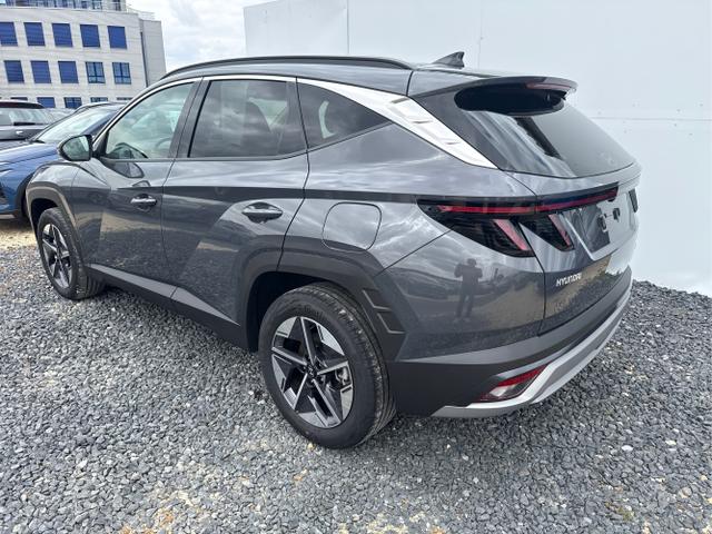 Hyundai / TUCSON / Grau / / / 