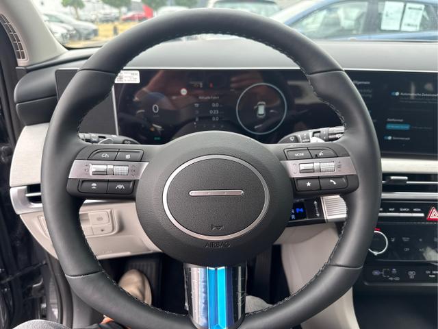 Hyundai / TUCSON / Grau / / / 