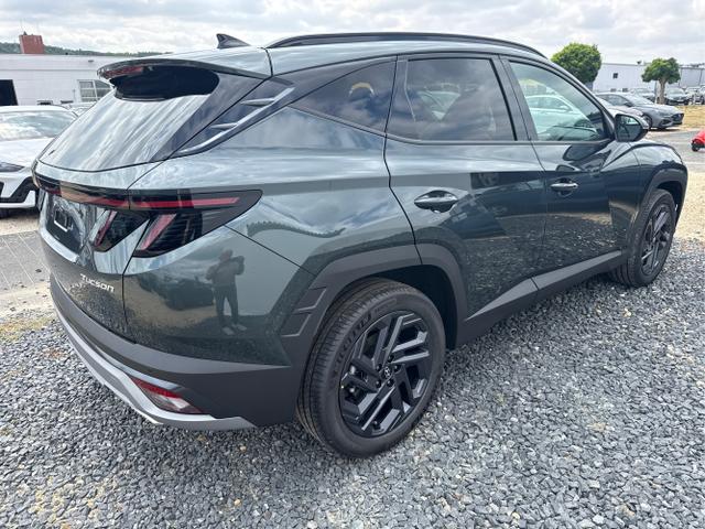 Hyundai / TUCSON / Grau / / / 
