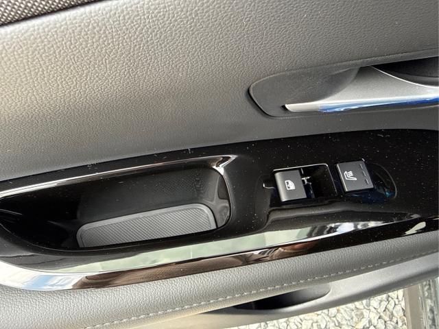 Hyundai / TUCSON / Grau /  /  / 