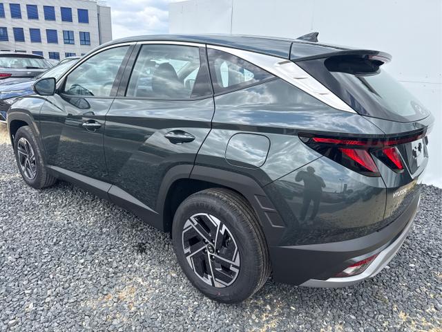 Hyundai / TUCSON / Grau / / / 