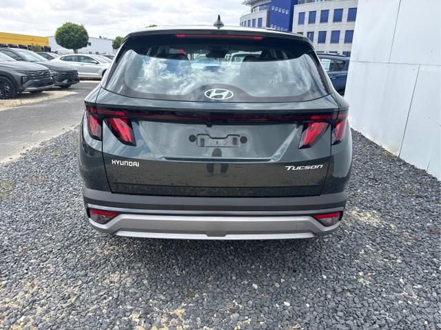 Hyundai / TUCSON / Grau / / / 