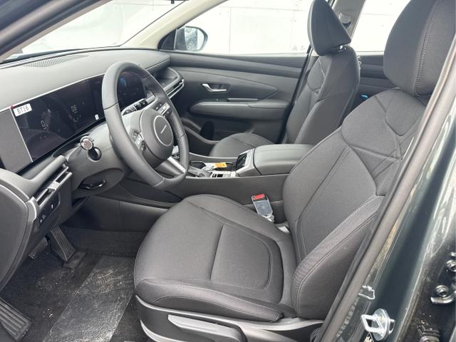Hyundai / TUCSON / Grau /  /  / 