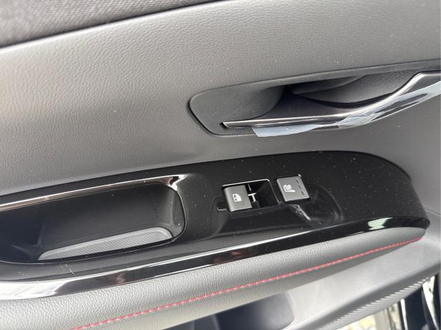 Hyundai / TUCSON / Grau /  /  / 