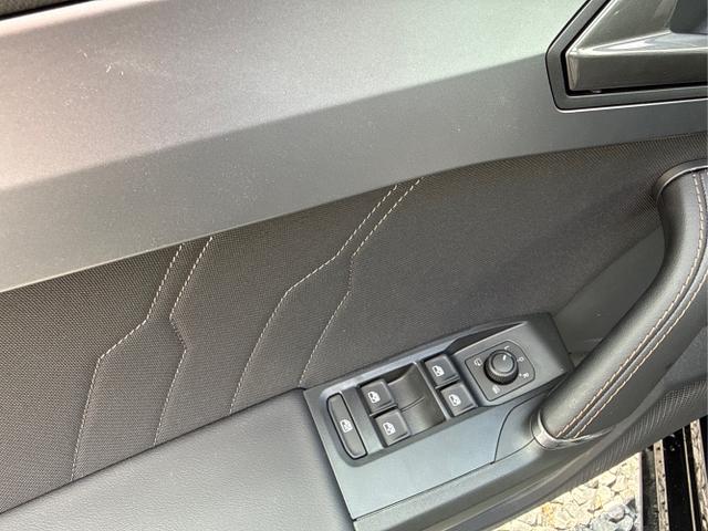 Cupra / Leon / Grau / / / 