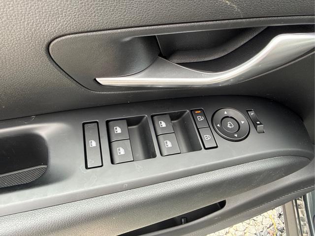 Hyundai / TUCSON / Grau /  /  / 