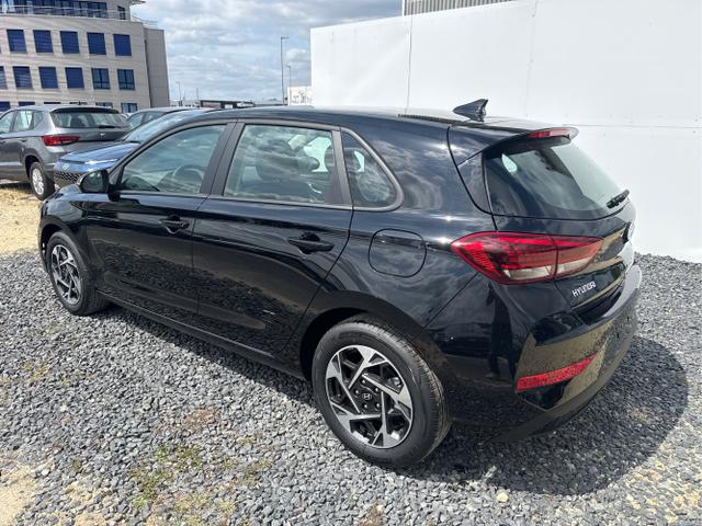 Hyundai / i30 / Grau / / / 