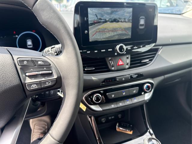 Hyundai / i30 / Grau /  /  / 
