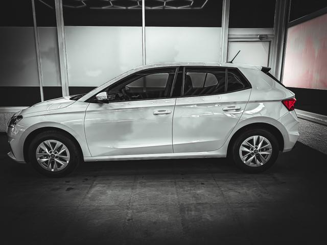 Skoda Fabia SELECTION DSG PDC v+h KLIMAAUTOMATIK 