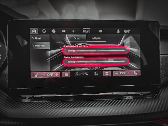 Skoda Octavia Combi SPORTLINE DSG AHK MATRIX 