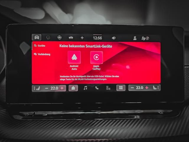 Skoda Octavia Combi SPORTLINE 1.5 eTSI DSG PANO AHK MATRIX ACC SHZ RFK 