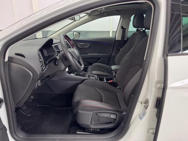 Seat Leon 1.5 TSI FR PANO NAVI RFK SHZ PDC v+h 