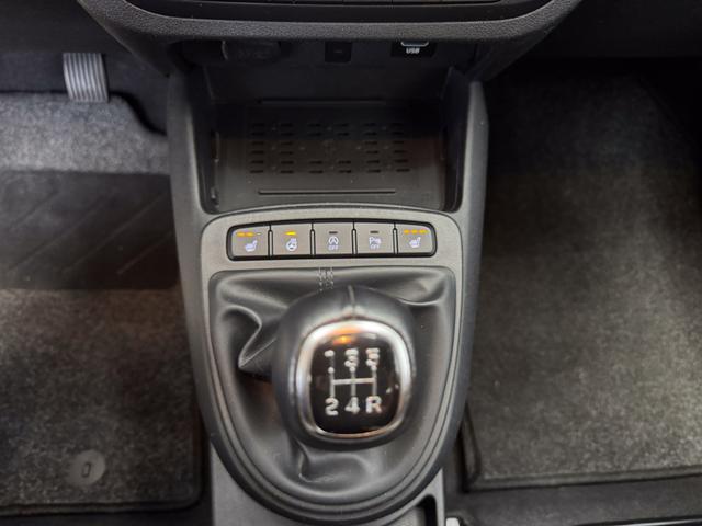 Hyundai i10 TREND SHZ KLIMAAUTOMATIK PDC 