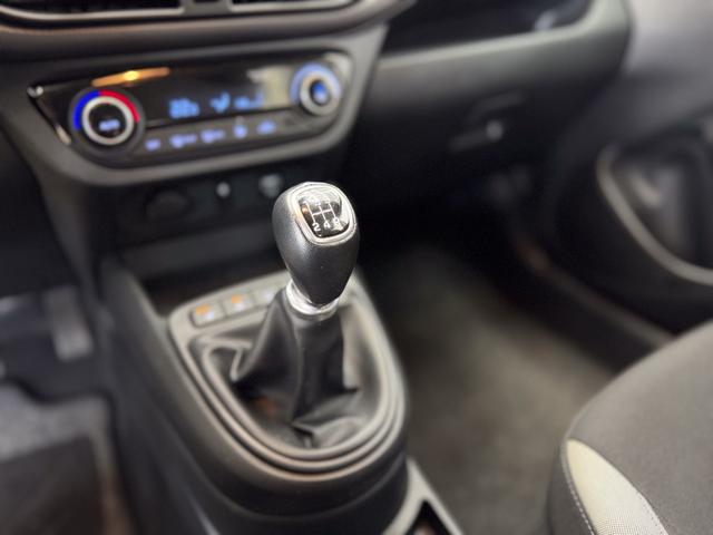 Hyundai i10 TREND SHZ KLIMAAUTOMATIK PDC 
