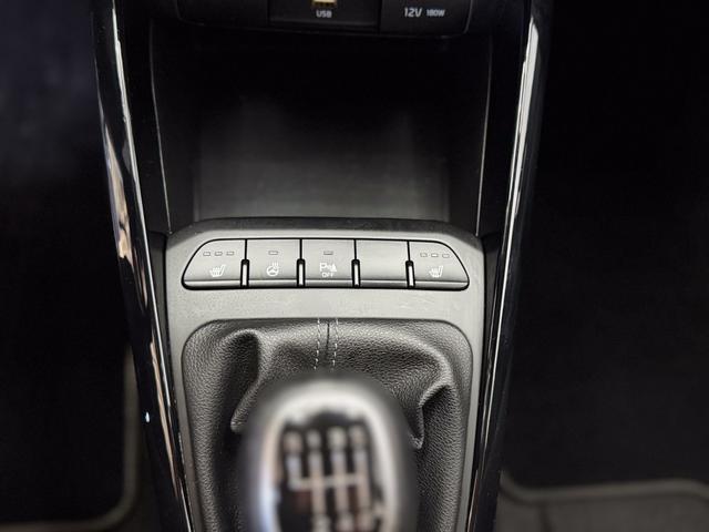 Kia Stonic VISION NAVI SHZ RFK PDC TEMPOMAT KLIMAAUTOMATIK 
