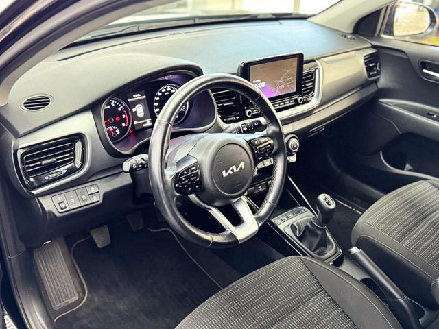 Kia Stonic VISION NAVI SHZ RFK PDC TEMPOMAT KLIMAAUTOMATIK 