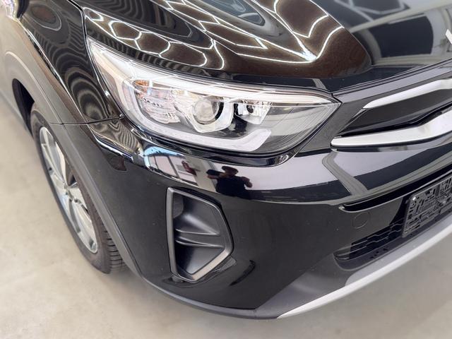 Kia Stonic VISION NAVI SHZ RFK PDC TEMPOMAT KLIMAAUTOMATIK 