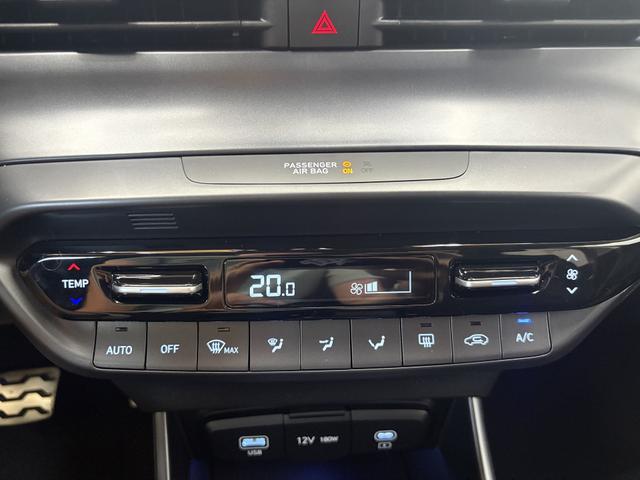 Hyundai BAYON STYLE DCT SHZ NAVI RFK Licht/Regensensor 17ALU KLIMAAUTOMATIK 