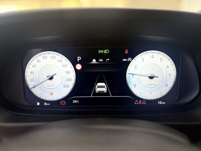 Hyundai BAYON STYLE DCT SHZ NAVI RFK Licht/Regensensor 17ALU KLIMAAUTOMATIK 