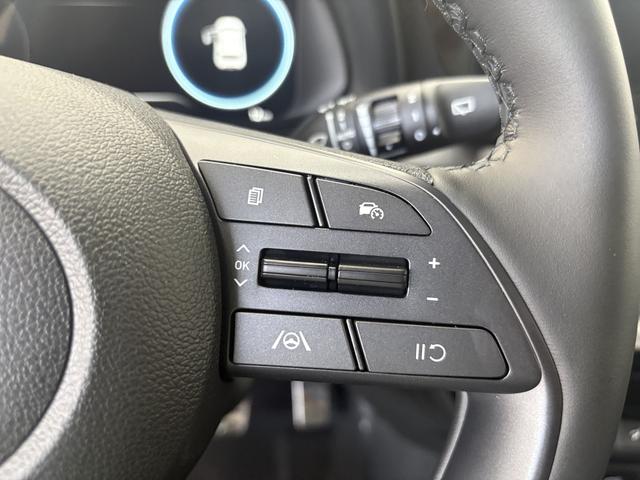 Hyundai BAYON STYLE DCT SHZ NAVI RFK Licht/Regensensor 17ALU KLIMAAUTOMATIK 