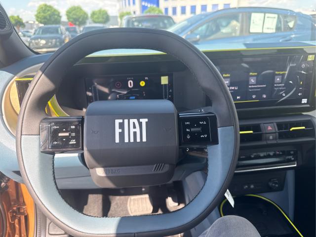 Fiat / Grande Panda / Grau / / / 
