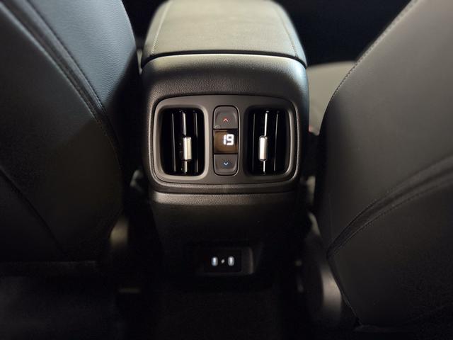 Hyundai TUCSON Premium HEV AUT 4WD ACC NAVI SHZ 