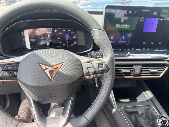 Cupra / Leon / Grau / / / 