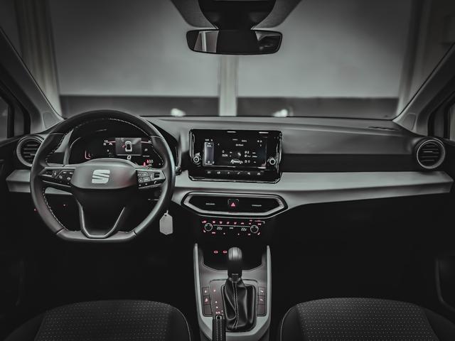 Seat Arona STYLE DSG SHZ RFK PDC 