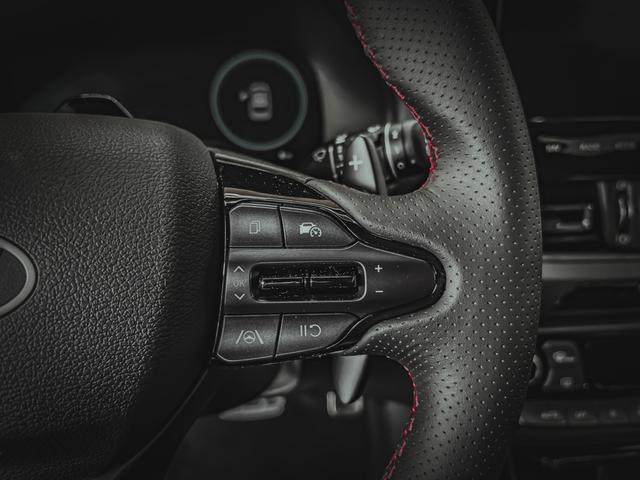 Hyundai i30 PREMIUM N-LINE DCT SMART KEY NAVI SHZ RFK 