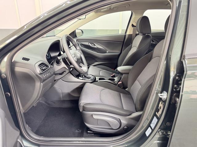 Hyundai i30 STYLE DCT ALU SHZ NAVI RFK PDC 